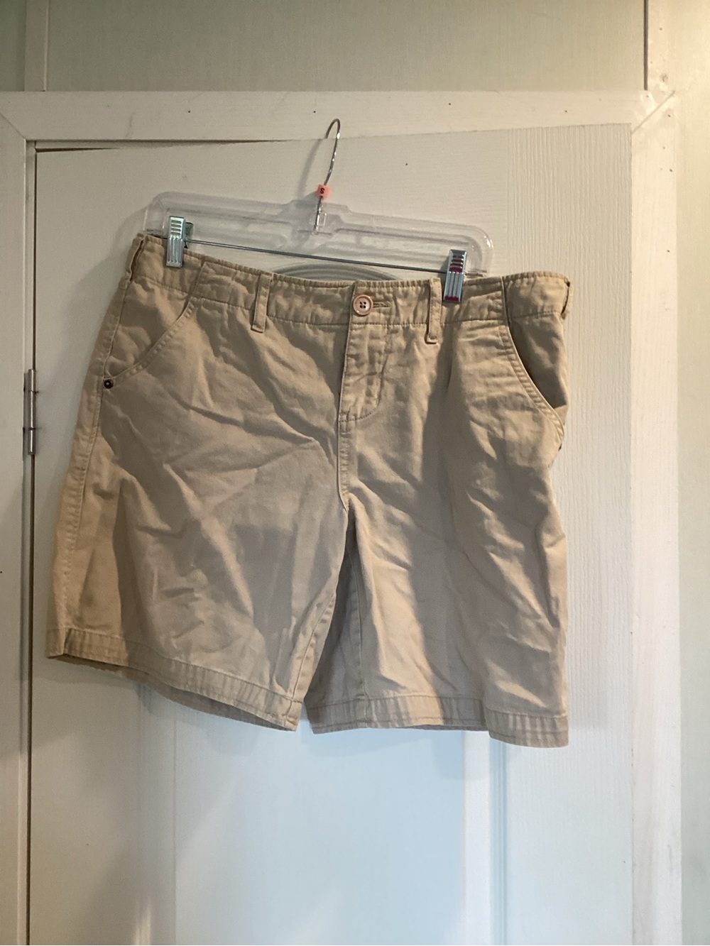 VENUS Khaki/Tan Women's Casual Bermuda Shorts 12 EUC